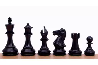 Figuras de ajedrez de 4 pulgadas Stallion
