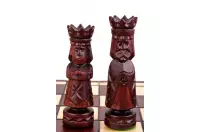 GRAN castillo de ajedrez de madera tallada (50x50cm)