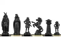Figuras de ajedrez estilizadas vikingas, crema y negro (rey 98 mm)