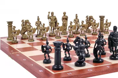Figuras de ajedrez estilizadas del Imperio Romano, negras y doradas, lastradas con metal (rey 98 mm)