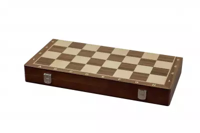 Estuche con incrustaciones de nogal / arce para piezas de ajedrez con altura de rey de hasta 90-96 mm