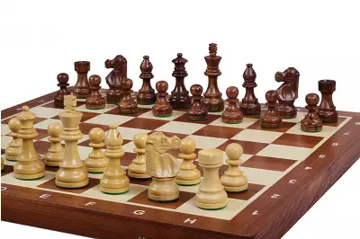 Torneo de ajedrez francés Staunton Acacia no 4