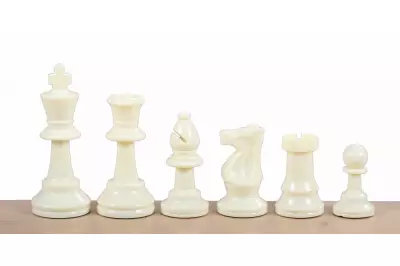 Juego de ajedrez para niños (piezas de plástico y tablero rodante)