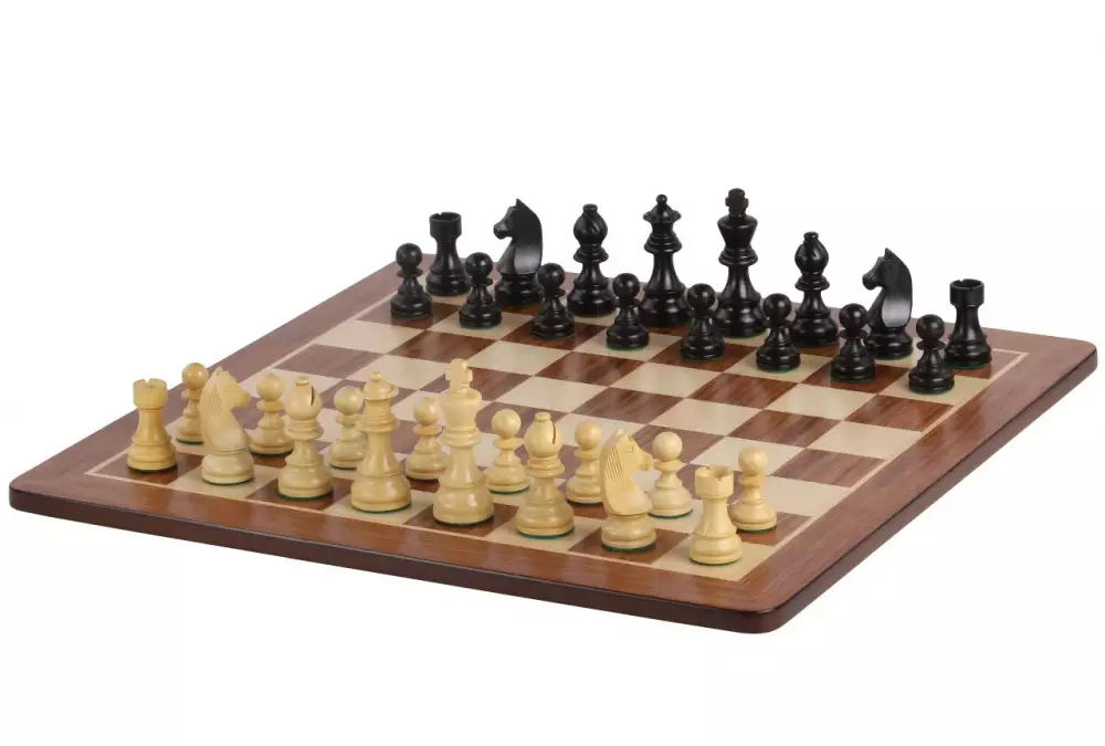 Juego de ajedrez Timeless - tablero (campo 50 mm), figuras (rey 90 mm)